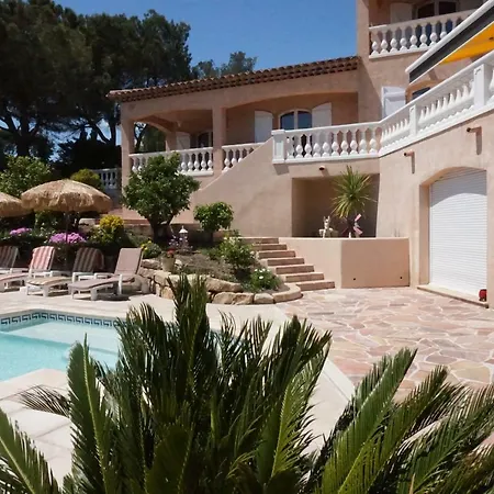 Chantilly Villa *